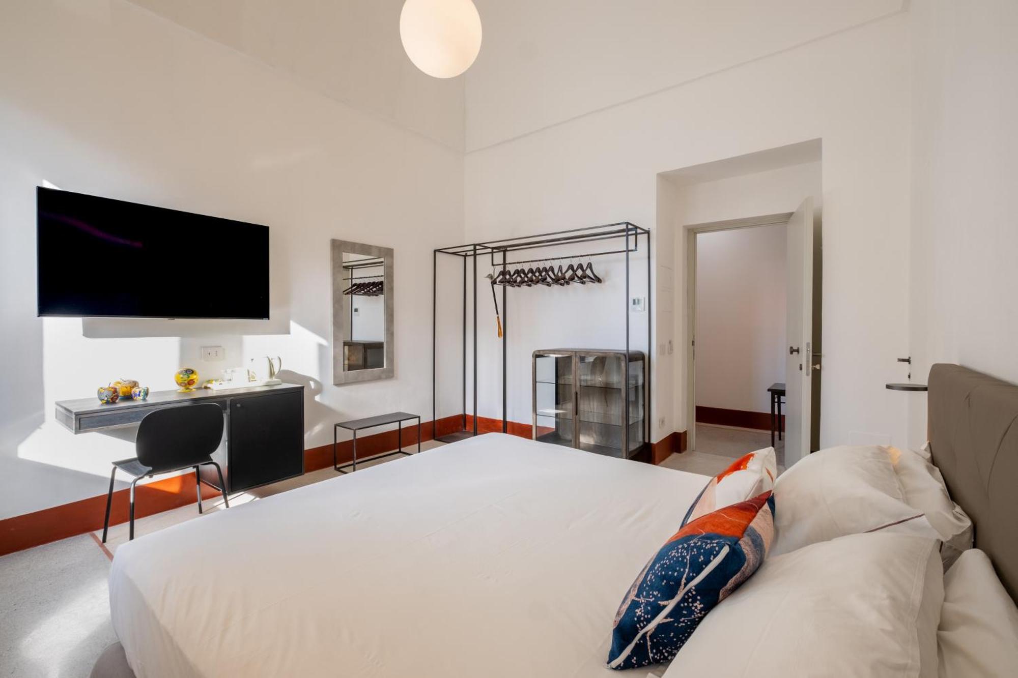 Dimora Del Vescovo Art Boutique Hotel Мінервіно-ді-Лечче Екстер'єр фото